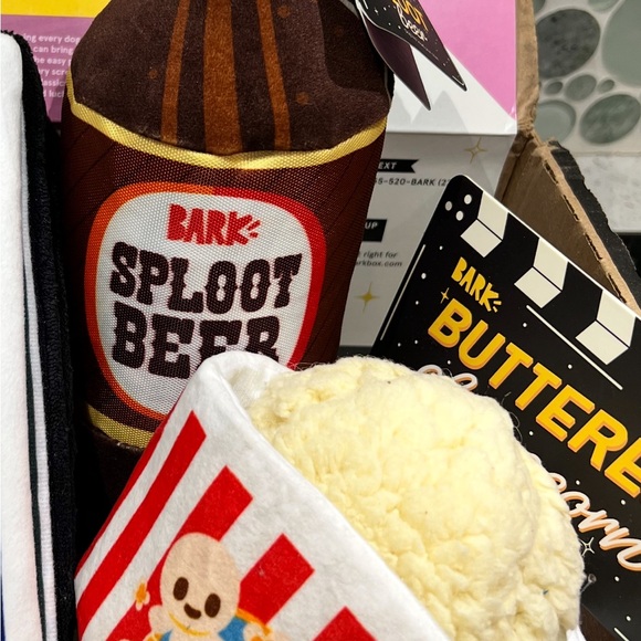 BARK “Movie Night” Dog Toy Set - Blockbuster -Large - Picture 3 of 5